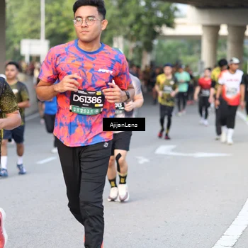 Runner Photo 6484840