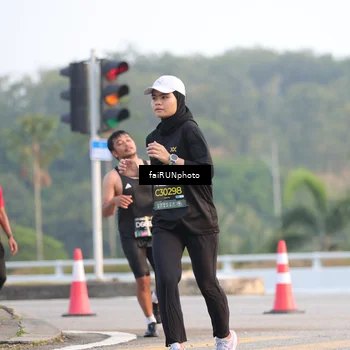 Runner Photo 6484849