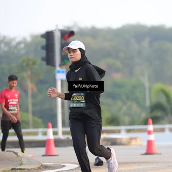 Runner Photo 6484852