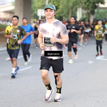 Runner Photo 6484857