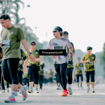 Runner Photo 6484860