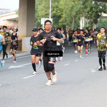Runner Photo 6484869