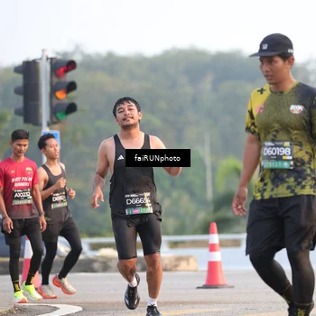Runner Photo 6484871
