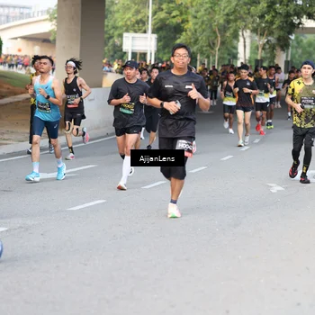 Runner Photo 6484876