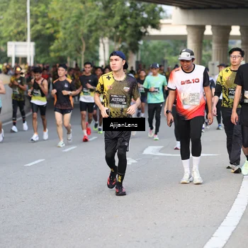 Runner Photo 6484883
