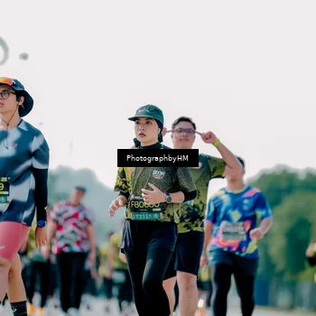 Runner Photo 6484890