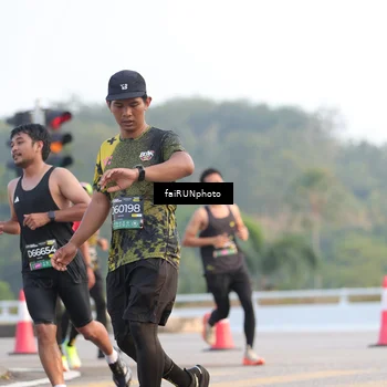 Runner Photo 6484897