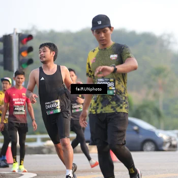 Runner Photo 6484899