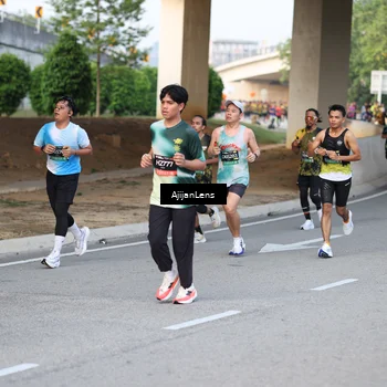 Runner Photo 6484909