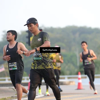 Runner Photo 6484920