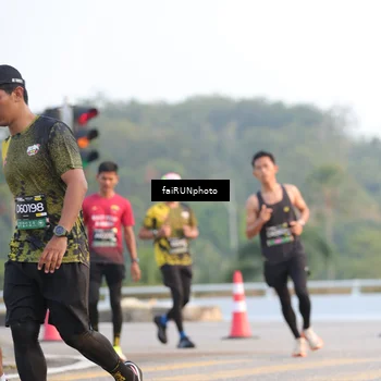 Runner Photo 6484922