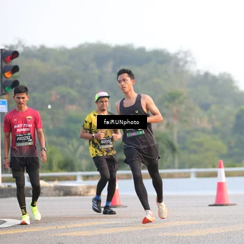 Runner Photo 6484926