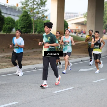 Runner Photo 6484936