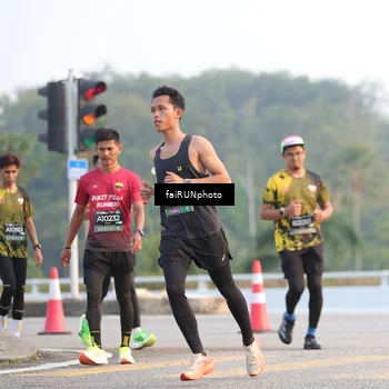 Runner Photo 6484943