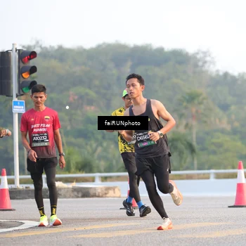 Runner Photo 6484945