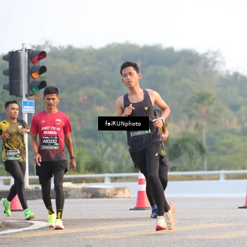 Runner Photo 6484946