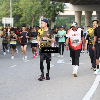 Runner Photo 6484966