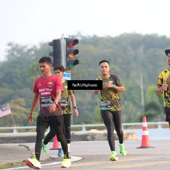 Runner Photo 6484979