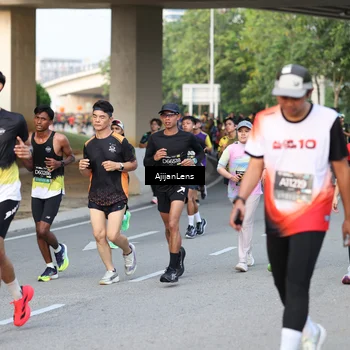 Runner Photo 6484991