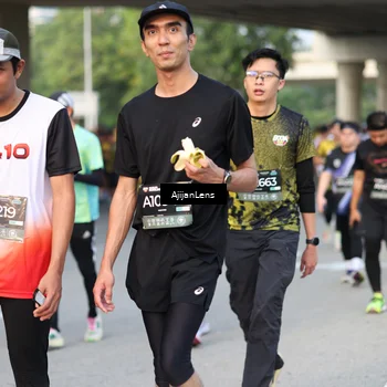 Runner Photo 6485029