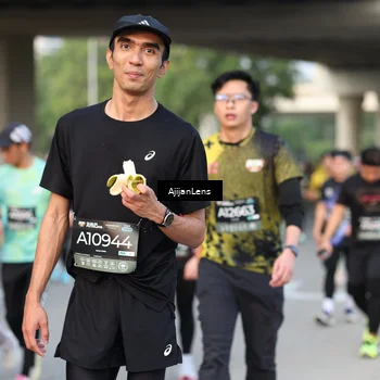 Runner Photo 6485056