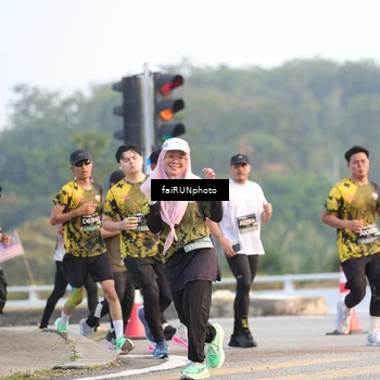 Runner Photo 6485070