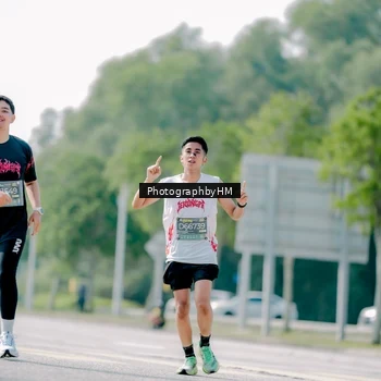 Runner Photo 6485144