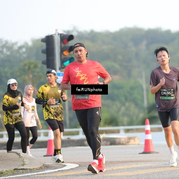 Runner Photo 6485300