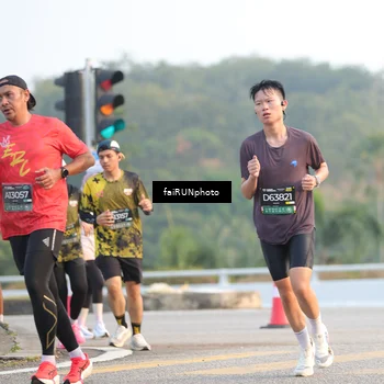 Runner Photo 6485351