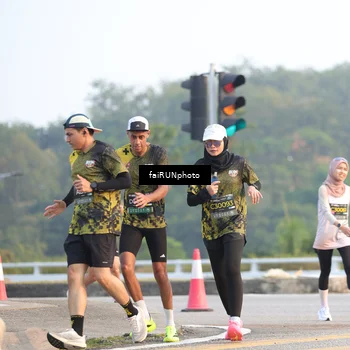 Runner Photo 6485393