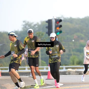 Runner Photo 6485410