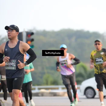 Runner Photo 6485592