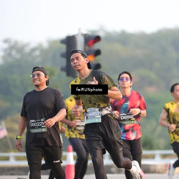 Runner Photo 6485625