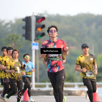 Runner Photo 6485646