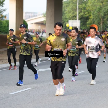 Runner Photo 6485798
