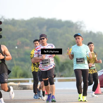 Runner Photo 6485999