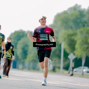 Runner Photo 6486022