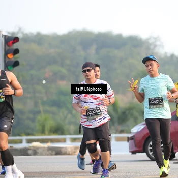 Runner Photo 6486037