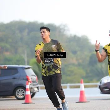 Runner Photo 6486051