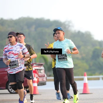 Runner Photo 6486052