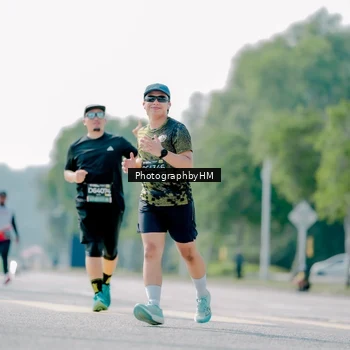 Runner Photo 6486069