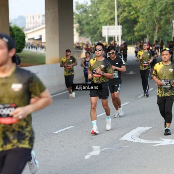 Runner Photo 6486073
