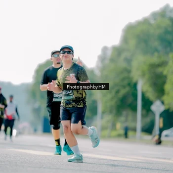 Runner Photo 6486105