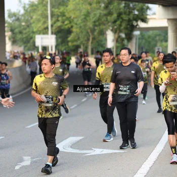 Runner Photo 6486141