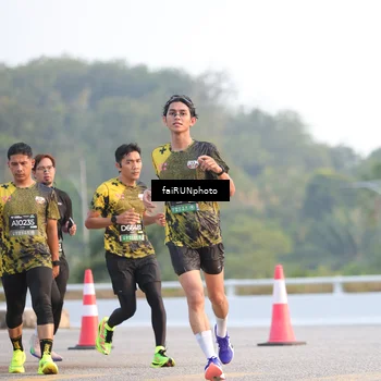 Runner Photo 6486149
