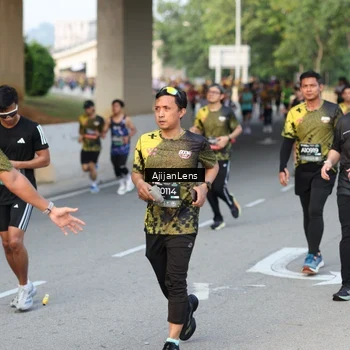 Runner Photo 6486162