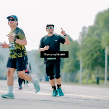 Runner Photo 6486196