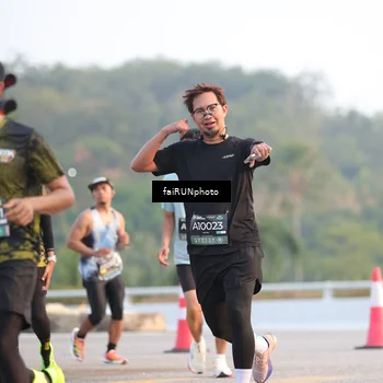 Runner Photo 6486224