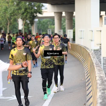 Runner Photo 6486235