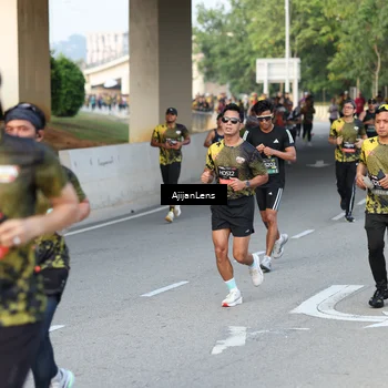 Runner Photo 6486259